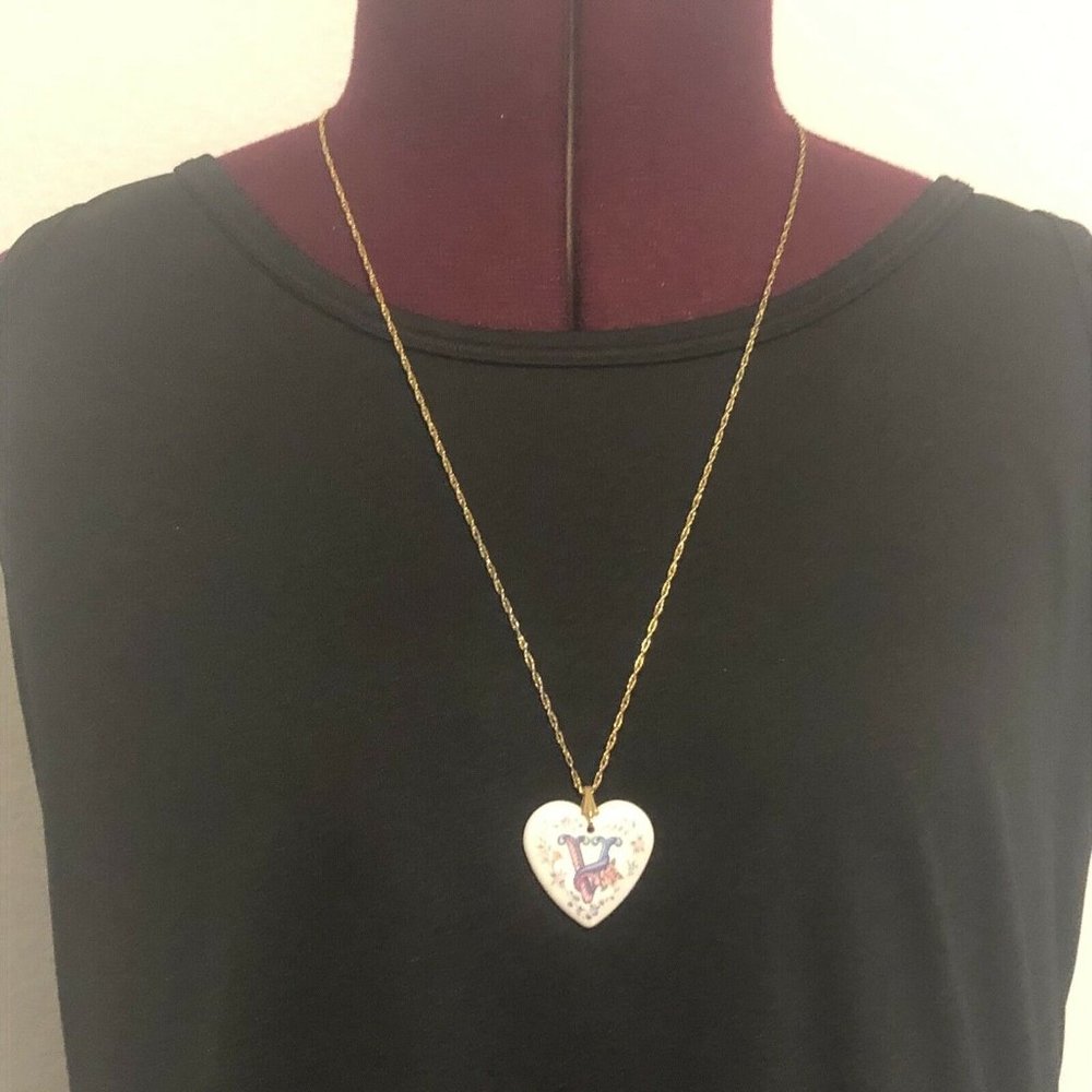 Vintage Ceramic Heart Floral Necklace With V Monogram Gold Chain Costume Jewelry